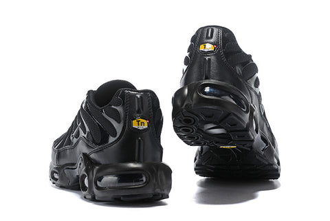 Nike Air Max Plus TN Triple Black
